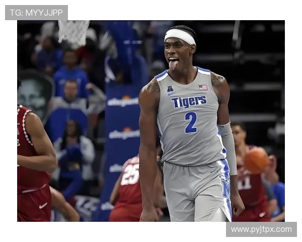 文班38分16篮板5盖帽马刺大胜活塞